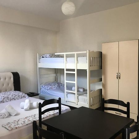 Guesthouse Flamurクサミル エクステリア 写真