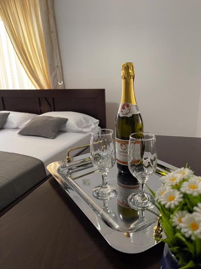 Guesthouse Flamurクサミル エクステリア 写真