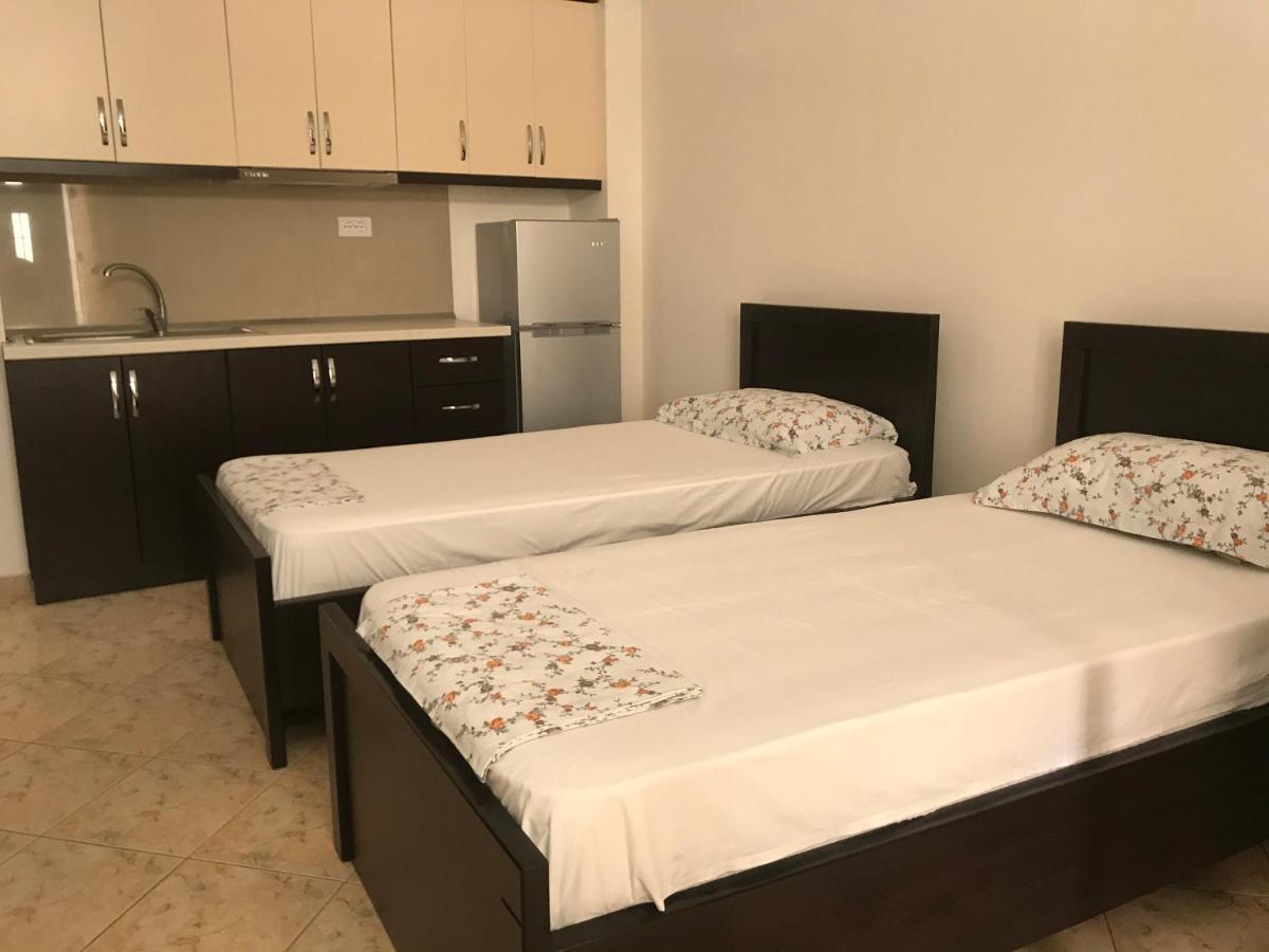 Guesthouse Flamurクサミル エクステリア 写真